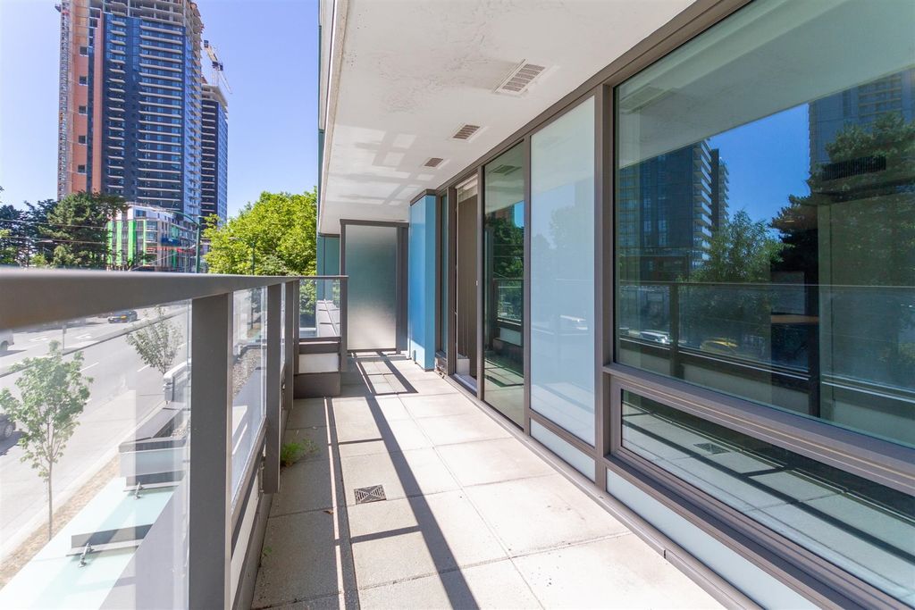 listing image 1100415195279493442