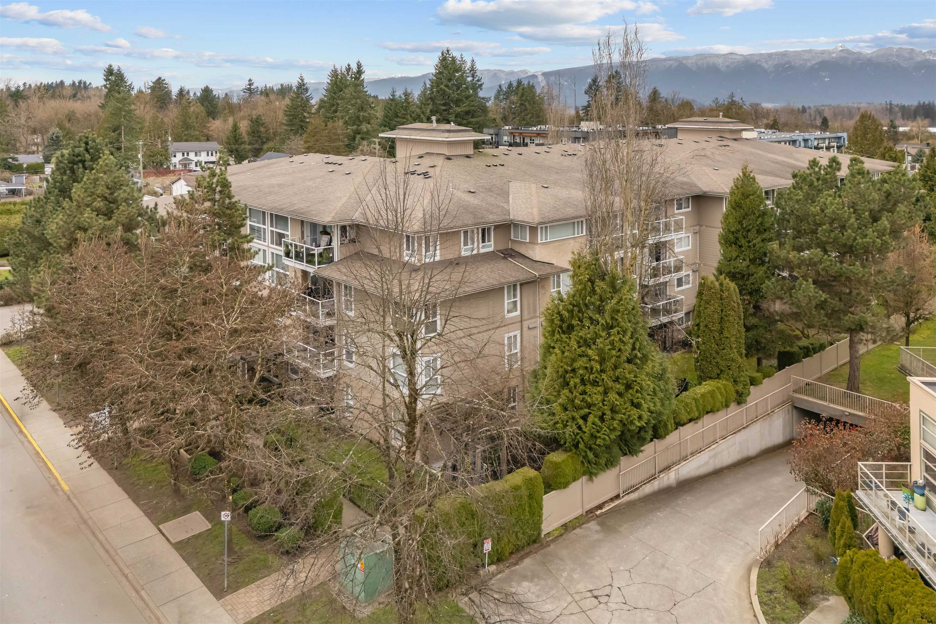 22255 122 Avenue 213