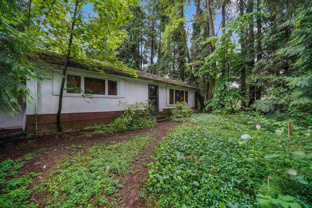 Photo of 14924 90a Avenue, Surrey, BC V3R 1B4 (MLS # R3097100)