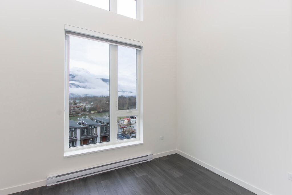 listing image 1102899277928420186