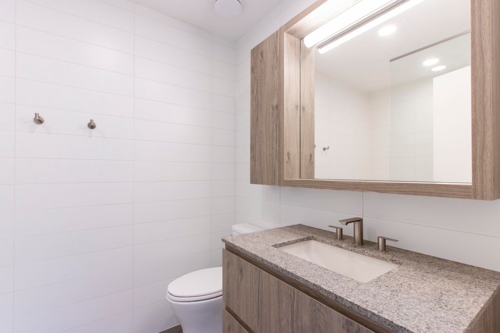 listing image 1100567689425012590