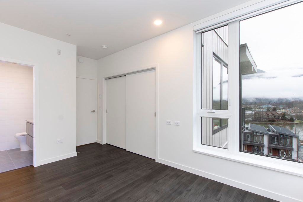 listing image 1108144901885968460