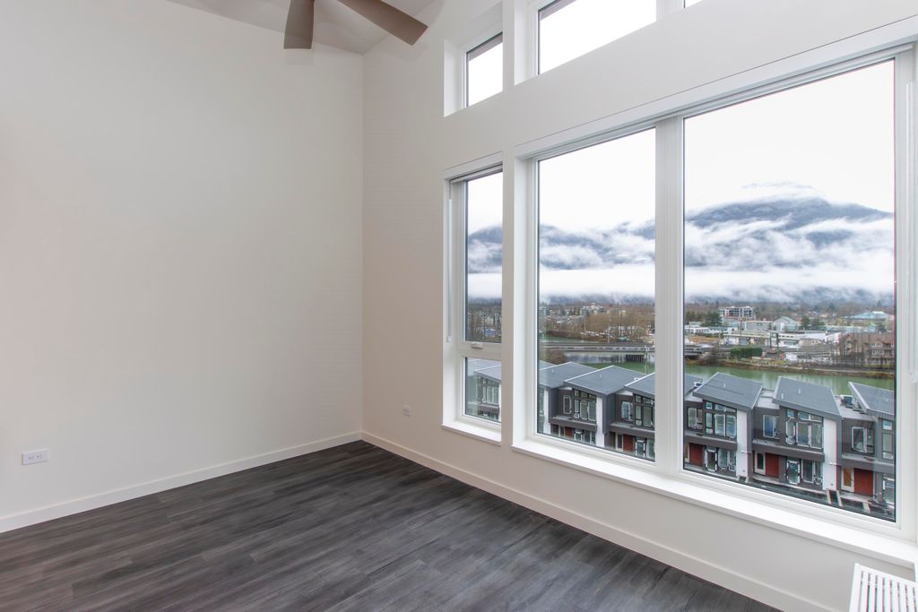 listing image 1106024754741192332