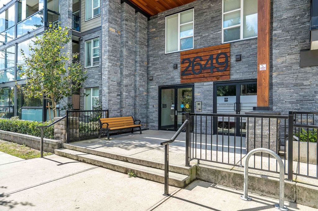 Photo of 2649 James Street #505, Abbotsford, BC V2T 0K2 (MLS # R3122497)