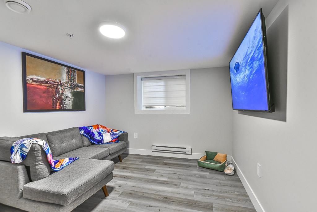 listing image 1107824956814466363