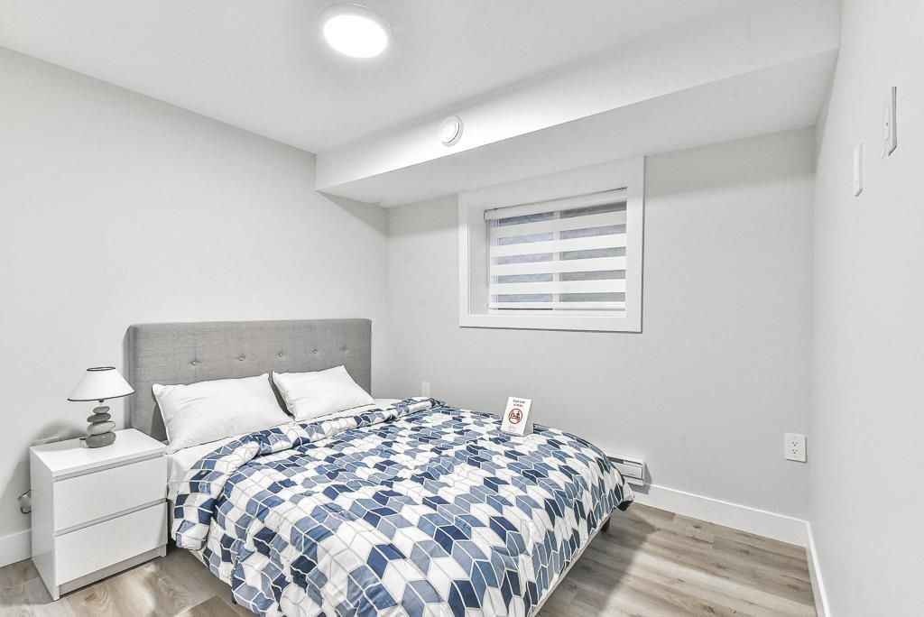 listing image 1107407112789313699