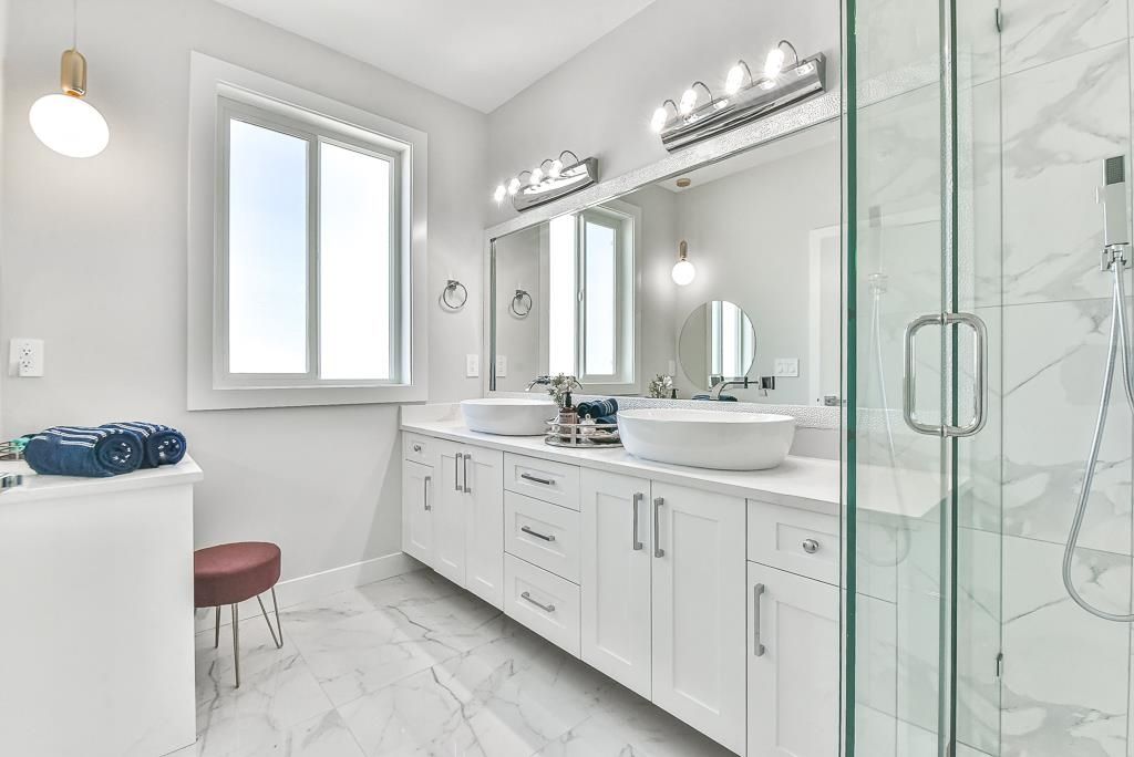 listing image 1103952839697848821