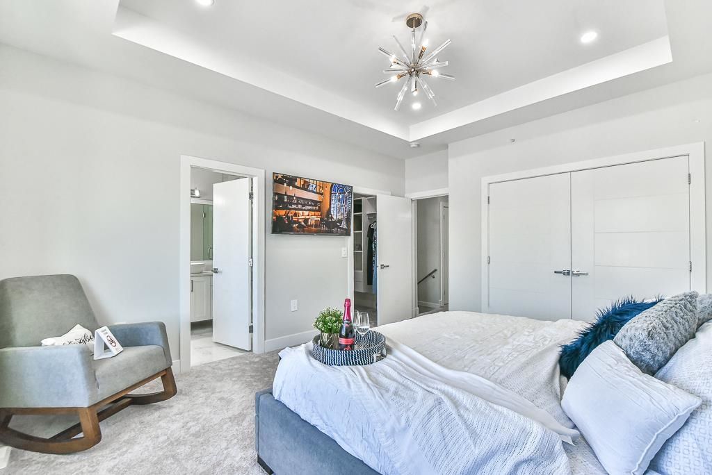 listing image 1100072261781689927