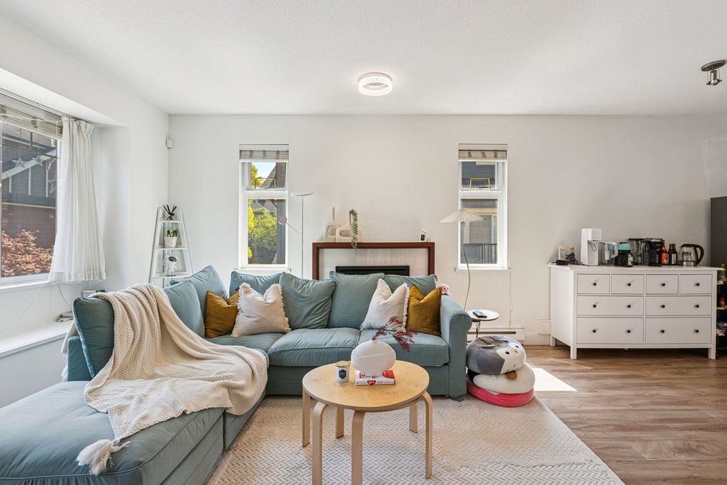 listing image 1101599011805225308