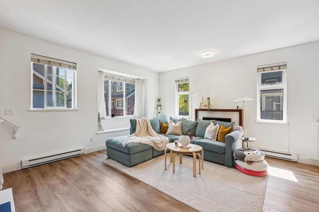 listing image 1109111042957925528