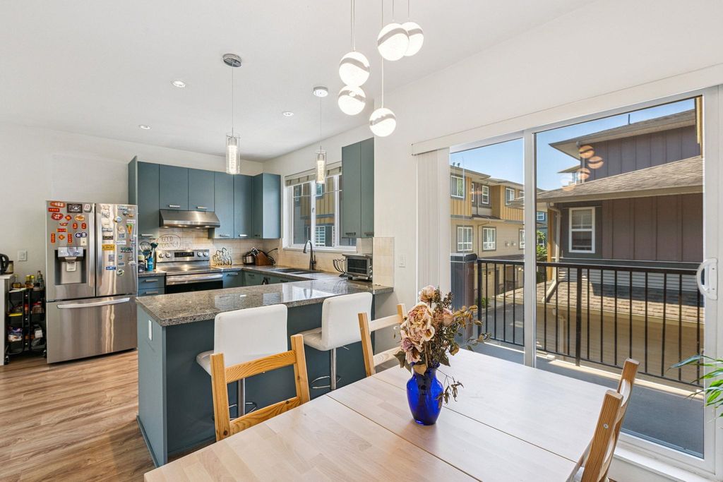 listing image 1102540788946707653