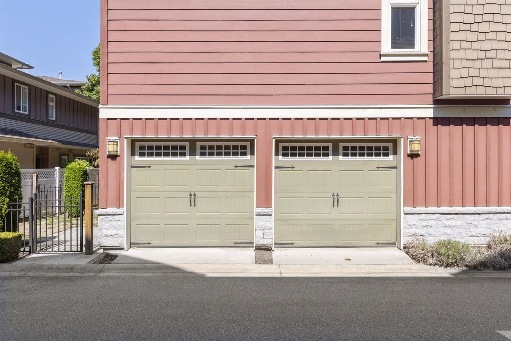 listing image 1108736307247997441