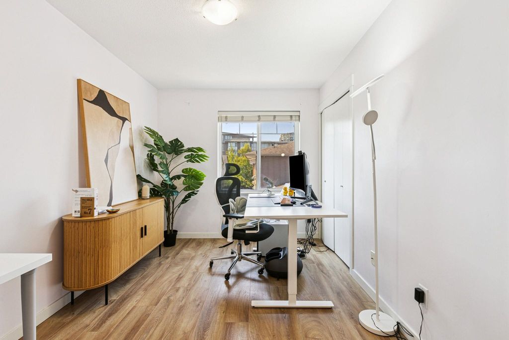 listing image 1109254714127318025