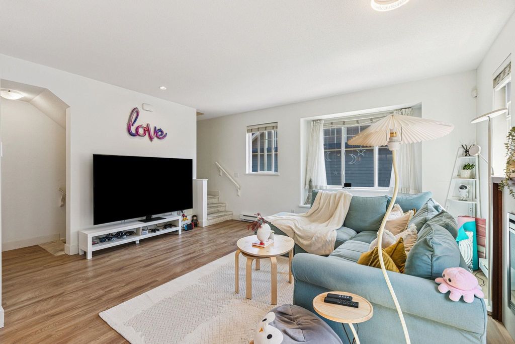 listing image 1102409047994607391