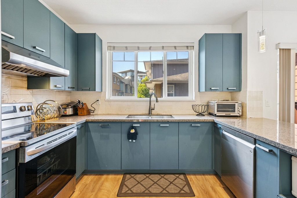 listing image 1108477050694661955