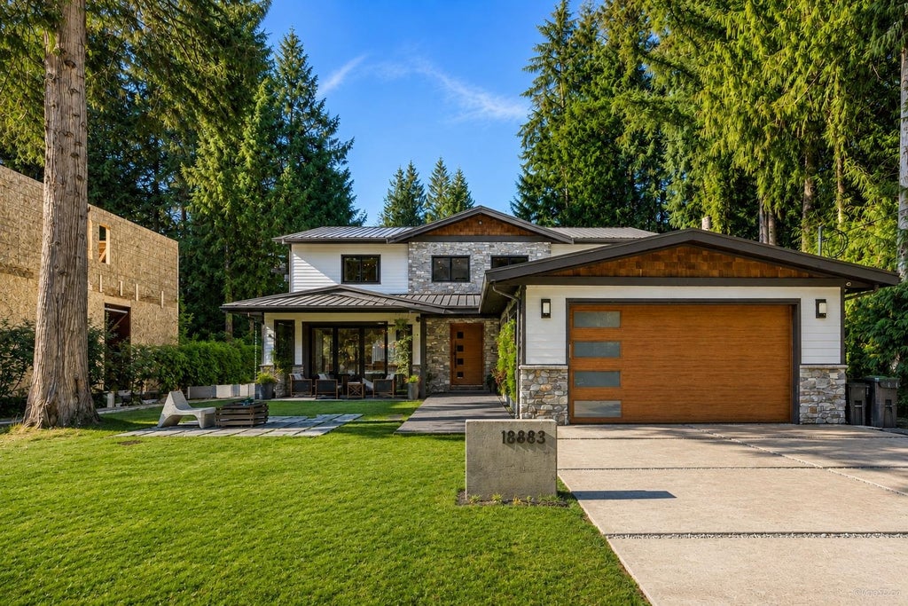 Photo of 19889 42a Avenue, Langley, BC V3A 6A4 (MLS # R3157828)