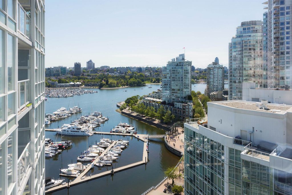 listing image 1104339171711361375