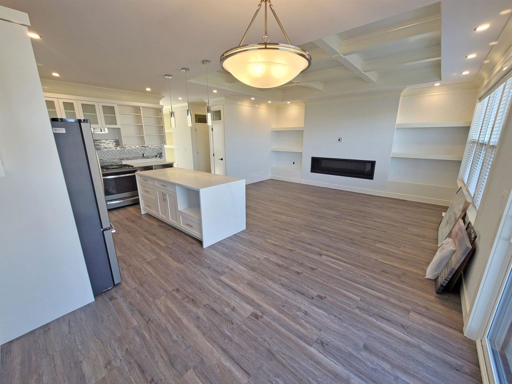 listing image 1101968453001101957