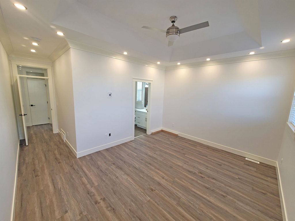 listing image 1108172958525332649