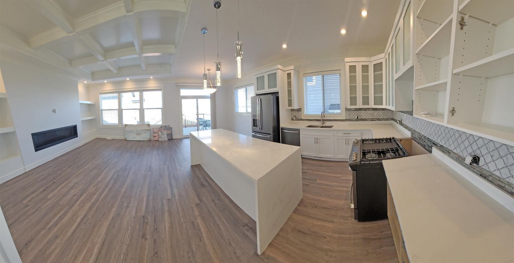 listing image 1104314463365573114