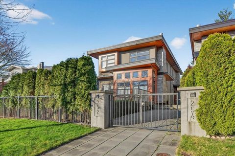 252 E 19th Street 2 North Vancouver BC V7L 2Z2