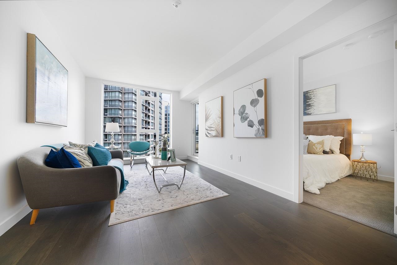 3280 Corvette Way 806