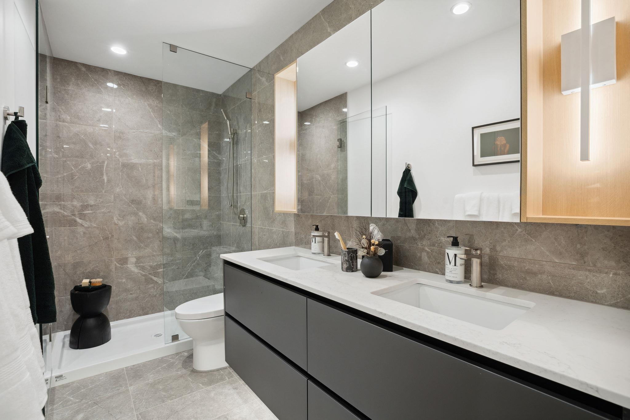 2050 Glenaire Drive 126