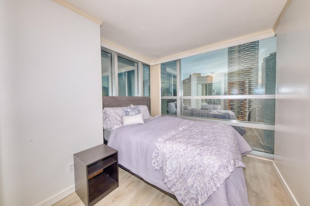 listing image 1107115003326602473