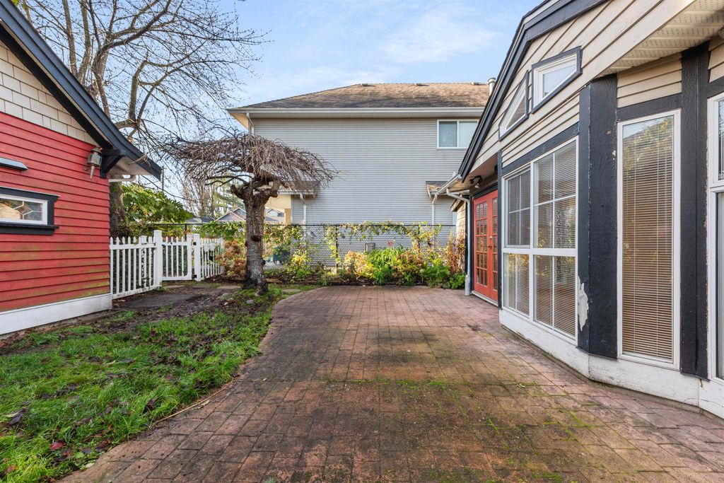 listing image 1104387961297067045