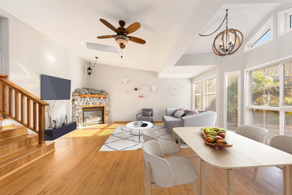 listing image 1100636851085435314