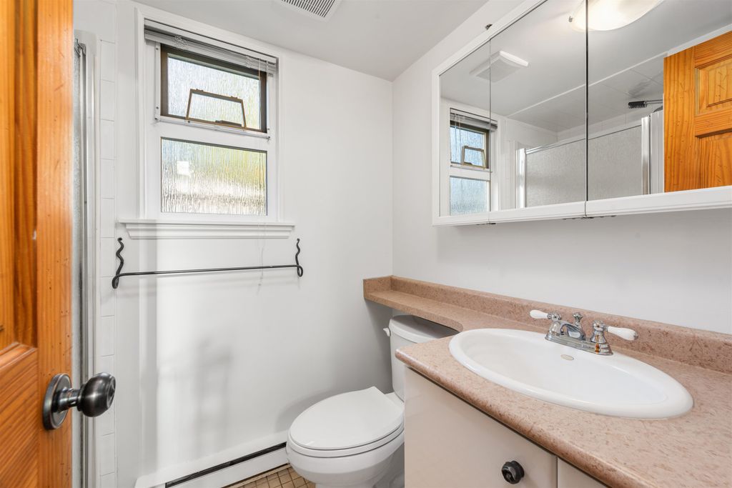 listing image 1102563426520207549
