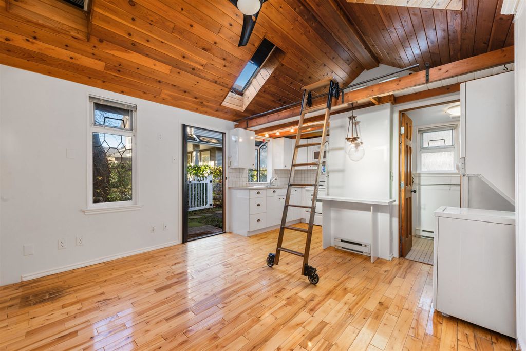 listing image 1104728222387105942