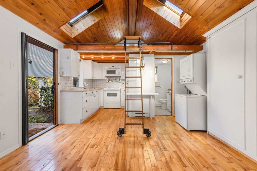 listing image 1102085680597465944