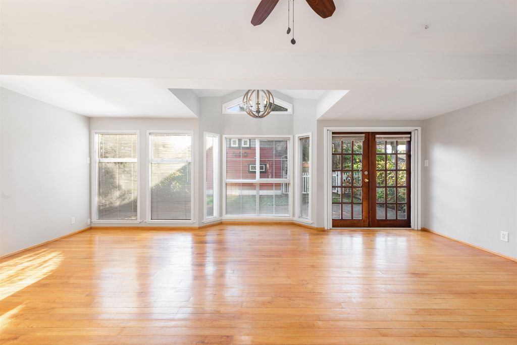 listing image 1105389917627707104