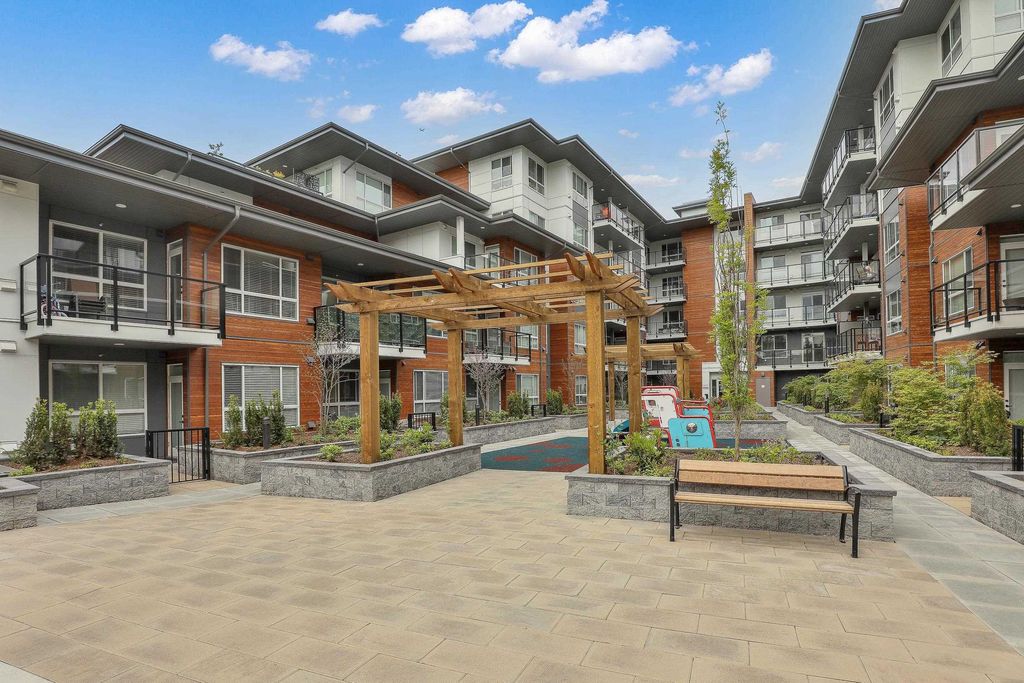 listing image 1103786957263480274