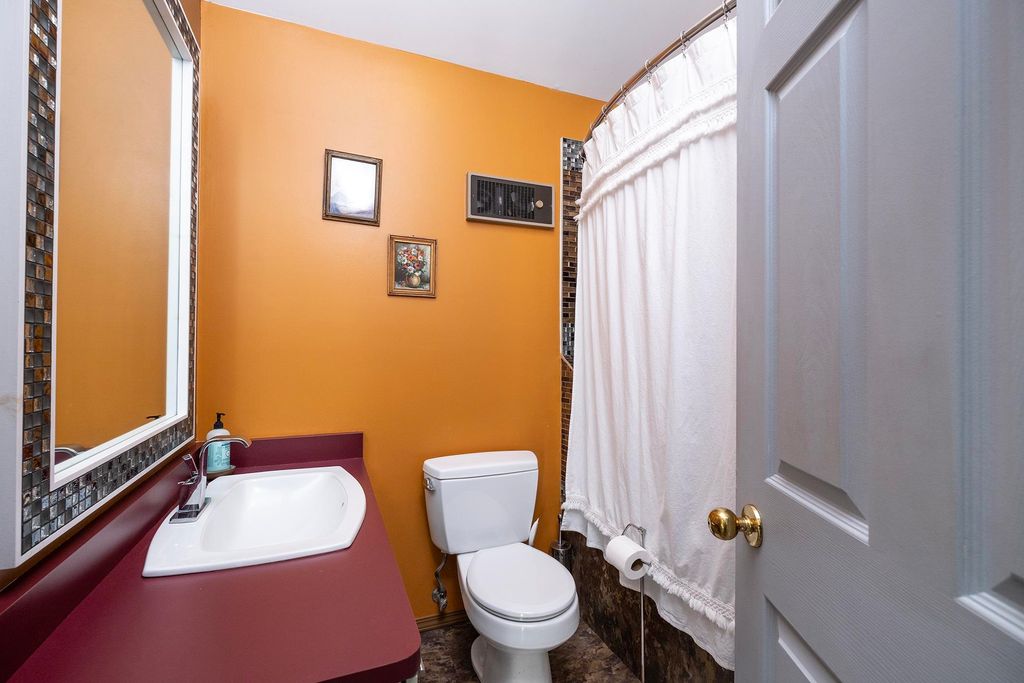 listing image 1103132614595221289