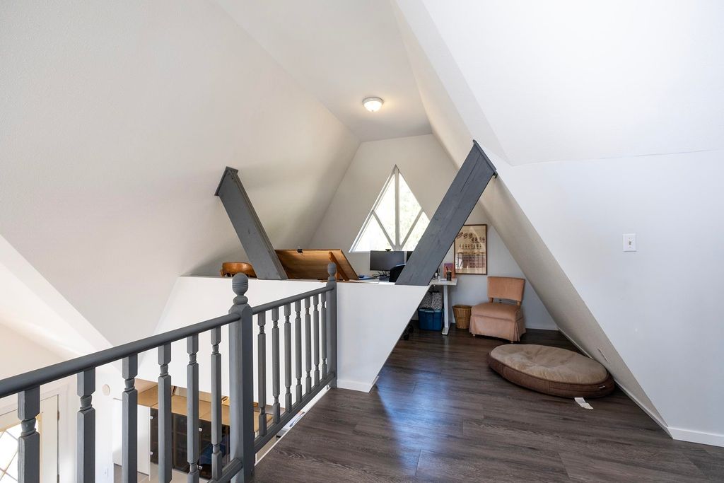 listing image 1108293471998667120