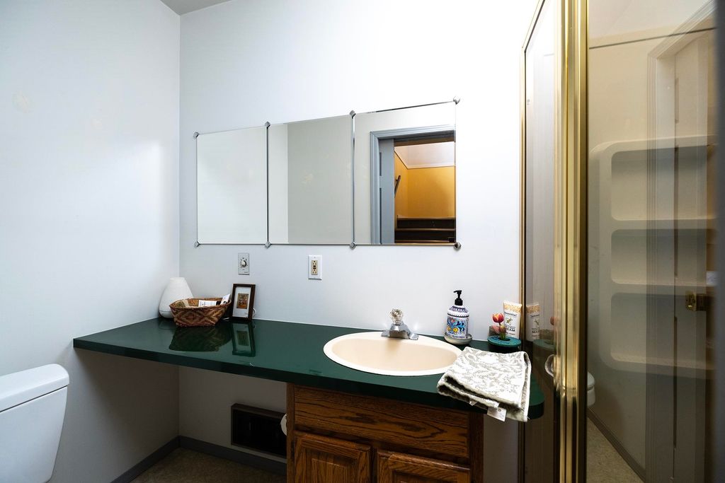 listing image 1103954669889413399