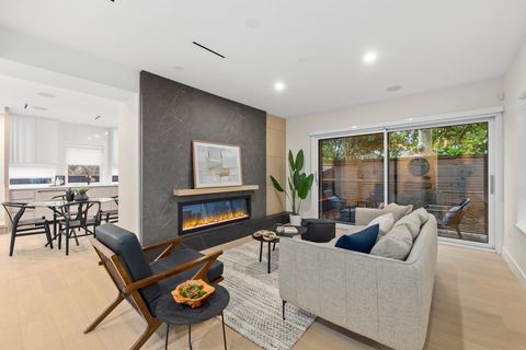 2430 W 49th Avenue Vancouver BC V6M 2V3