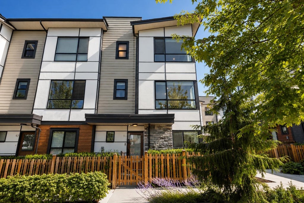 Photo of 20150 81 Avenue #96, Langley, BC V2Y 3L8 (MLS # R3147200)