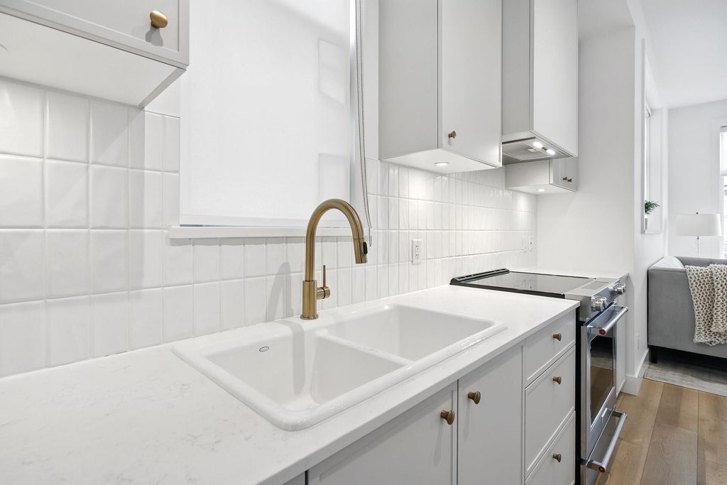 listing image 1107008863408844447
