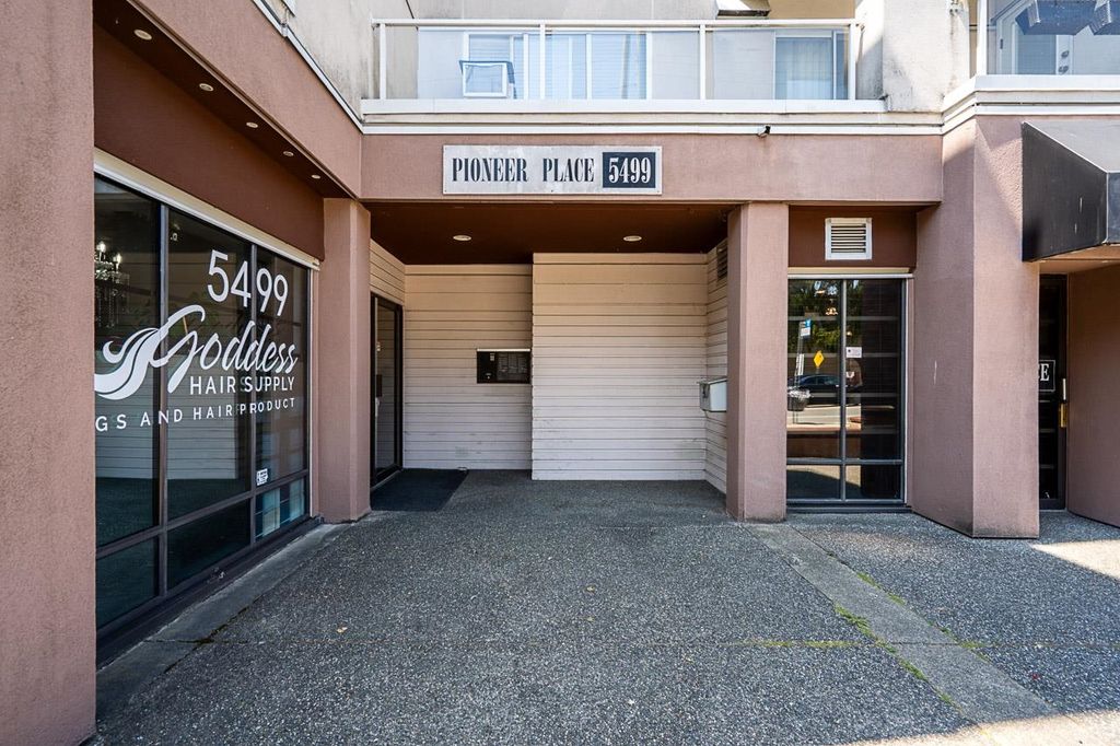 Photo of 5499 203 Street #206, Langley, BC V3A 1W1 (MLS # R3144442)
