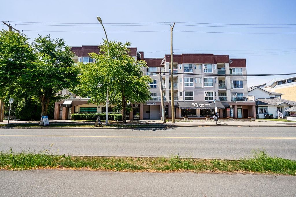 Photo of 5499 203 Street #206, Langley, BC V3A 1W1 (MLS # R3144442)