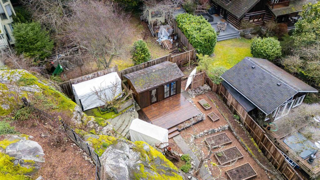 listing image 1107499575030210242