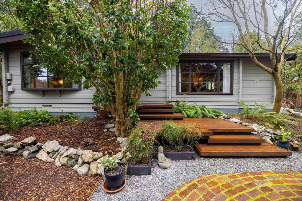 listing image 1101458381613645240