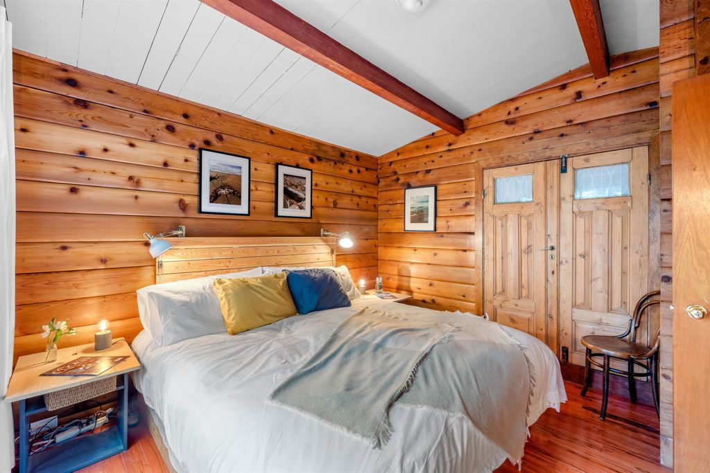 listing image 1105178738999344144