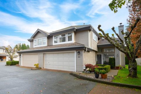 829 Roche Point Drive North Vancouver BC V7H 2W4