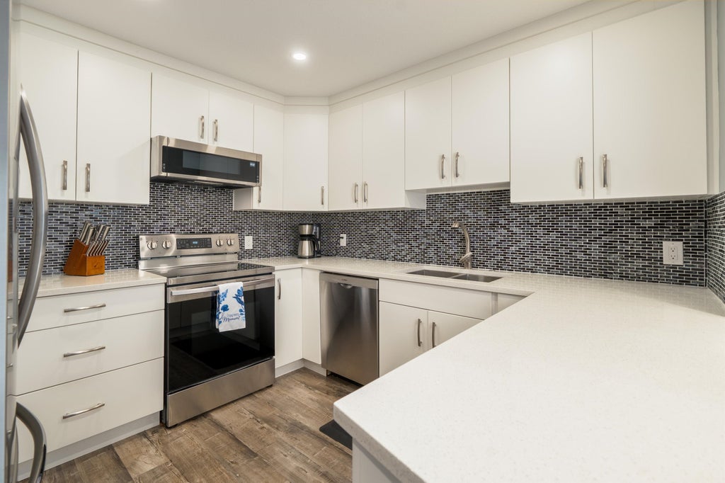 Photo of 12120 189a Street #16, Pitt Meadows, BC V3Y 1V4 (MLS # R3178109)