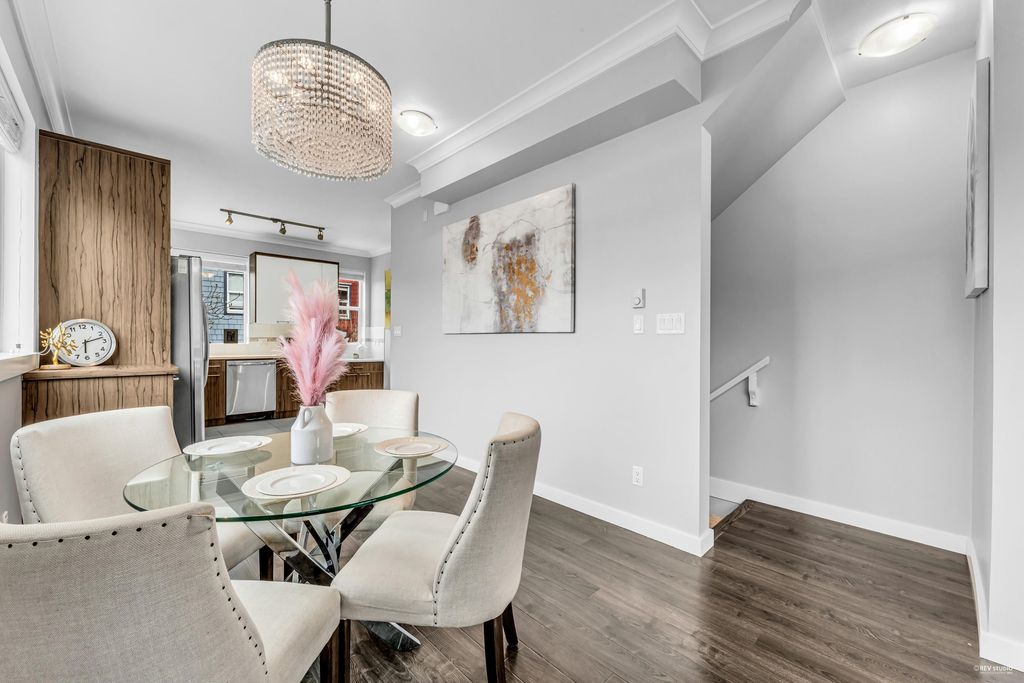 listing image 1103359249164706841