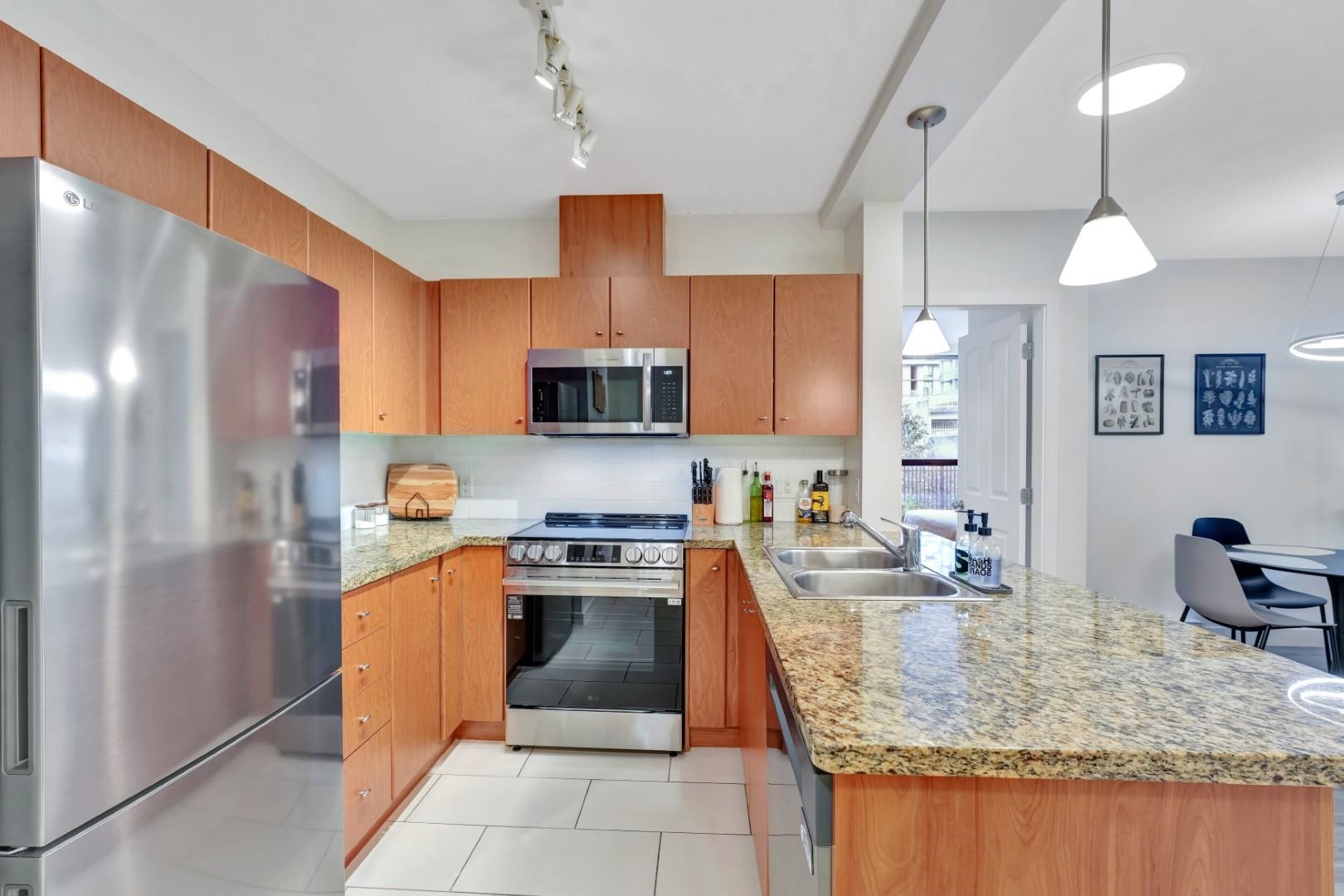 511 Rochester Avenue 304